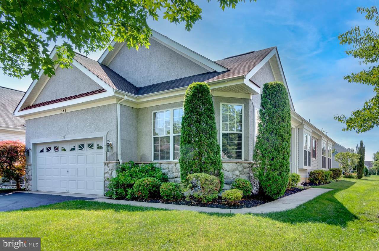 141 Glengarry Lane - Photo 1
