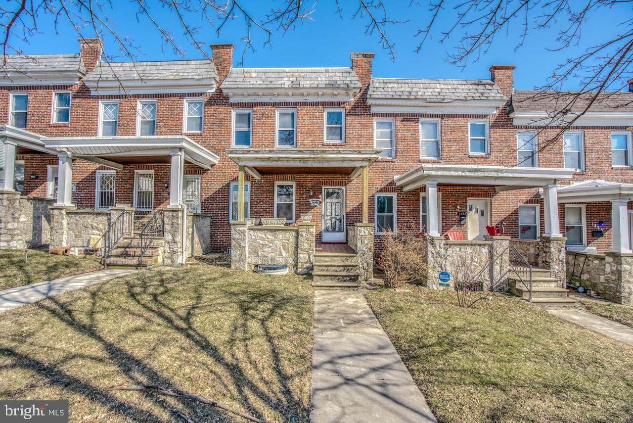 1429 Ellamont Street - Photo 1