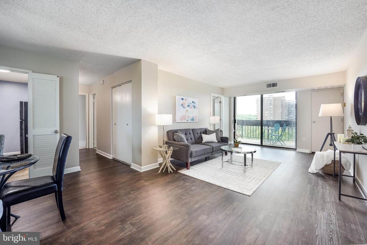 5300 Holmes Run Parkway - Photo 1
