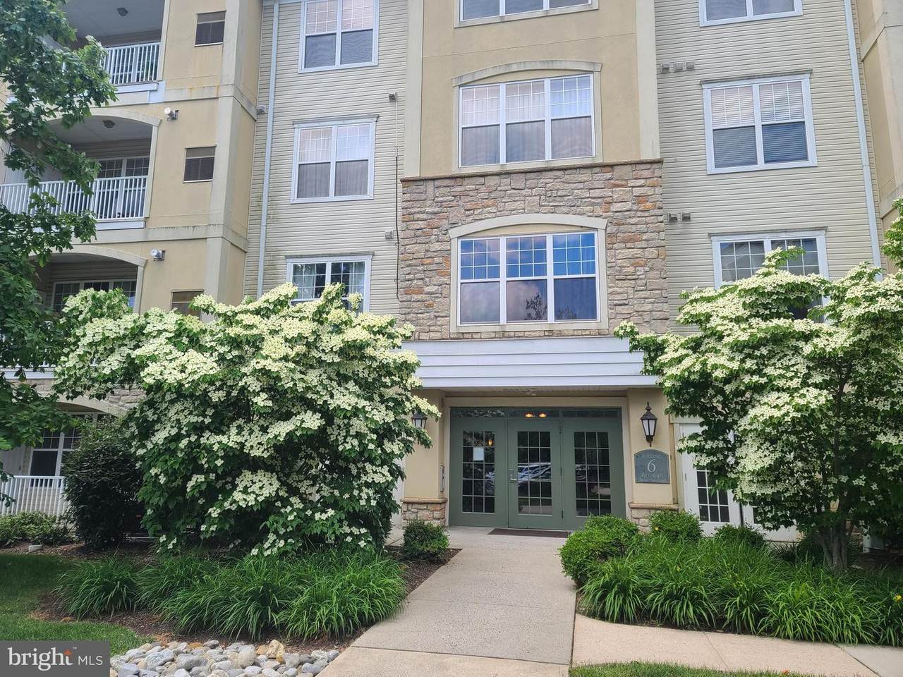 613 Masterson Court - Photo 1