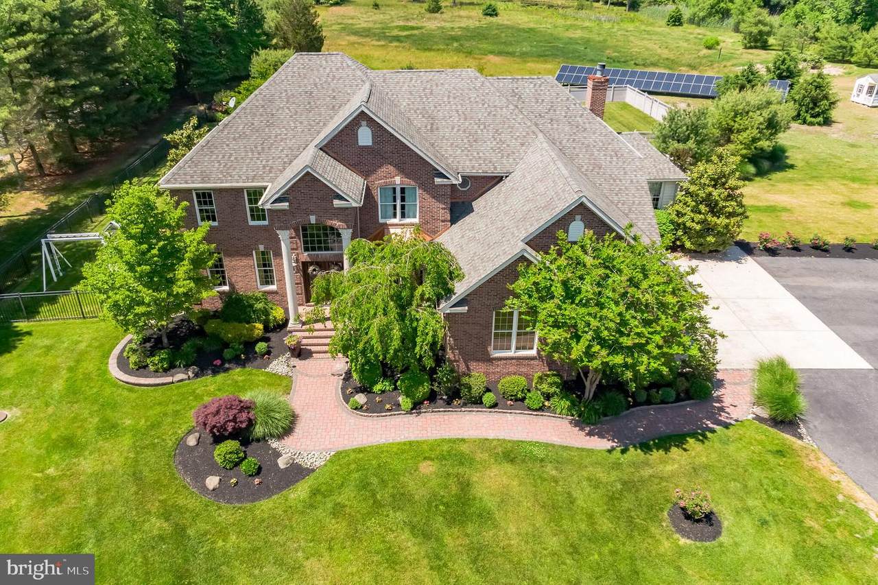 495 Oakshade Road - Photo 1