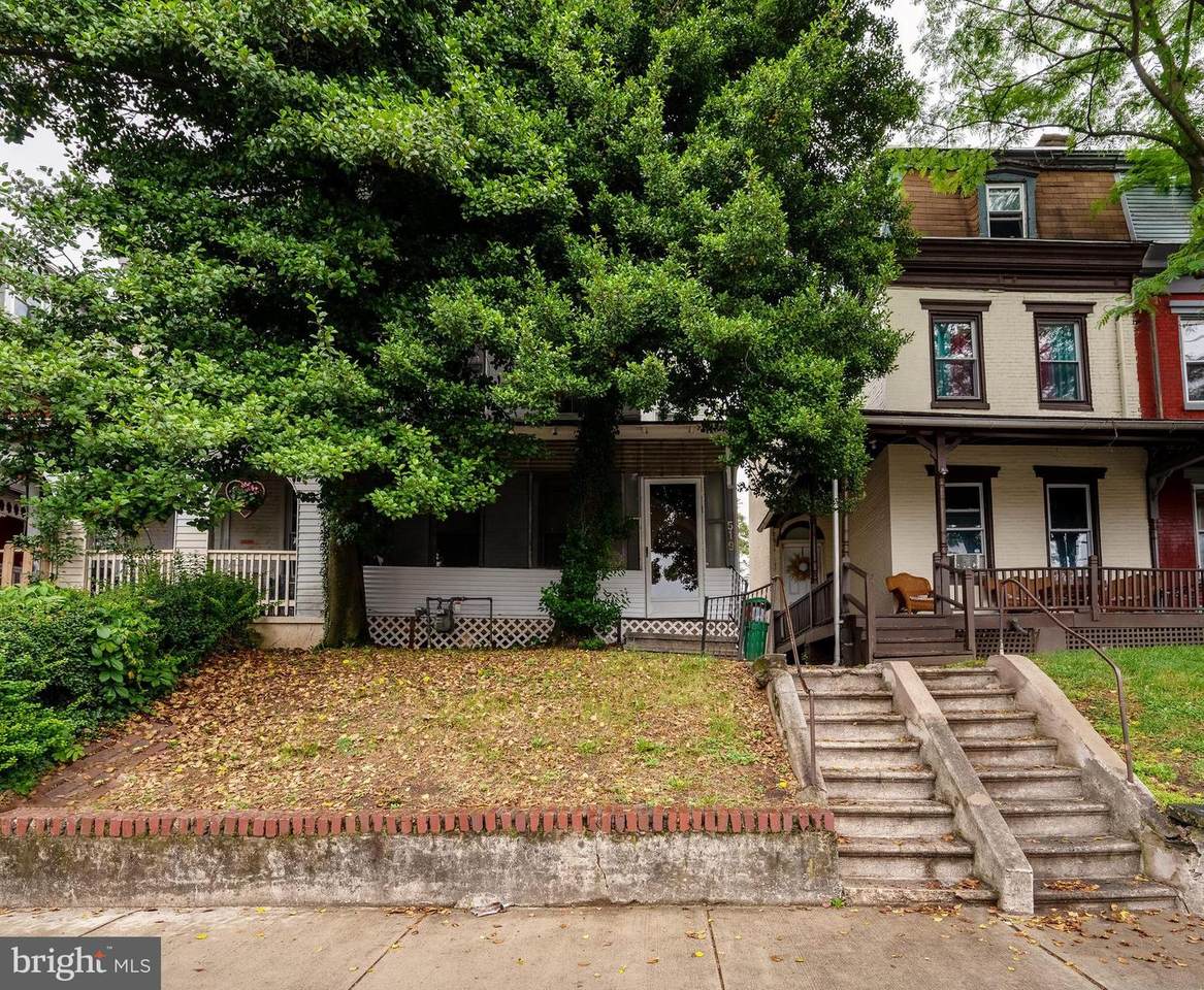 519 8TH Street - Photo 1