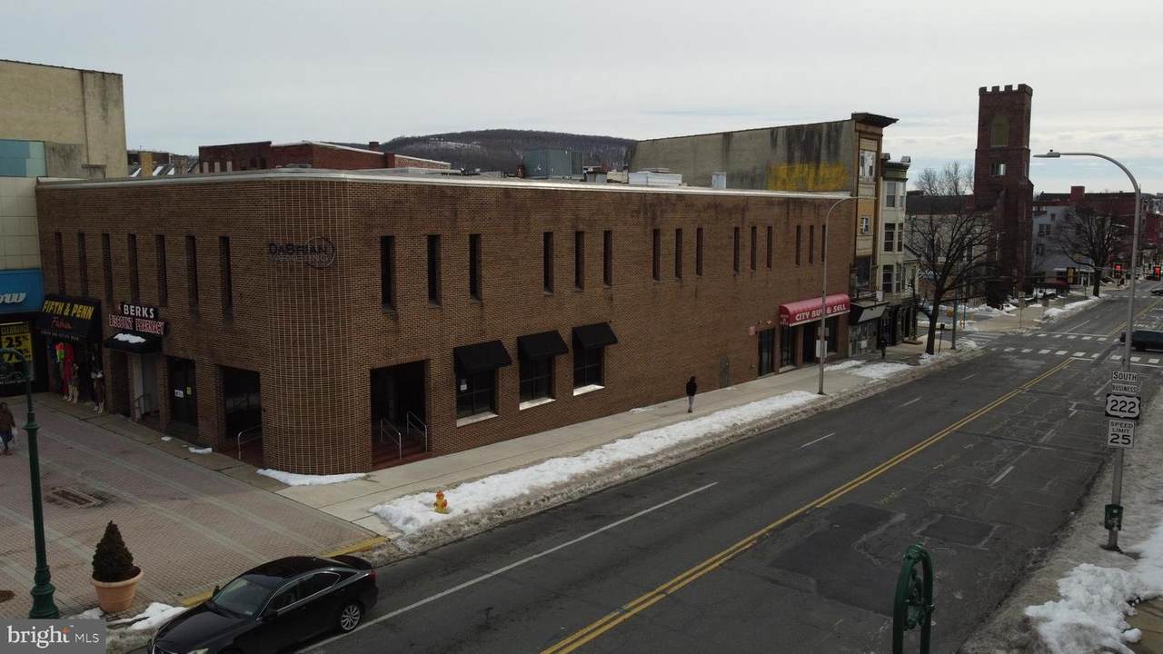 500 Penn Street - Photo 1