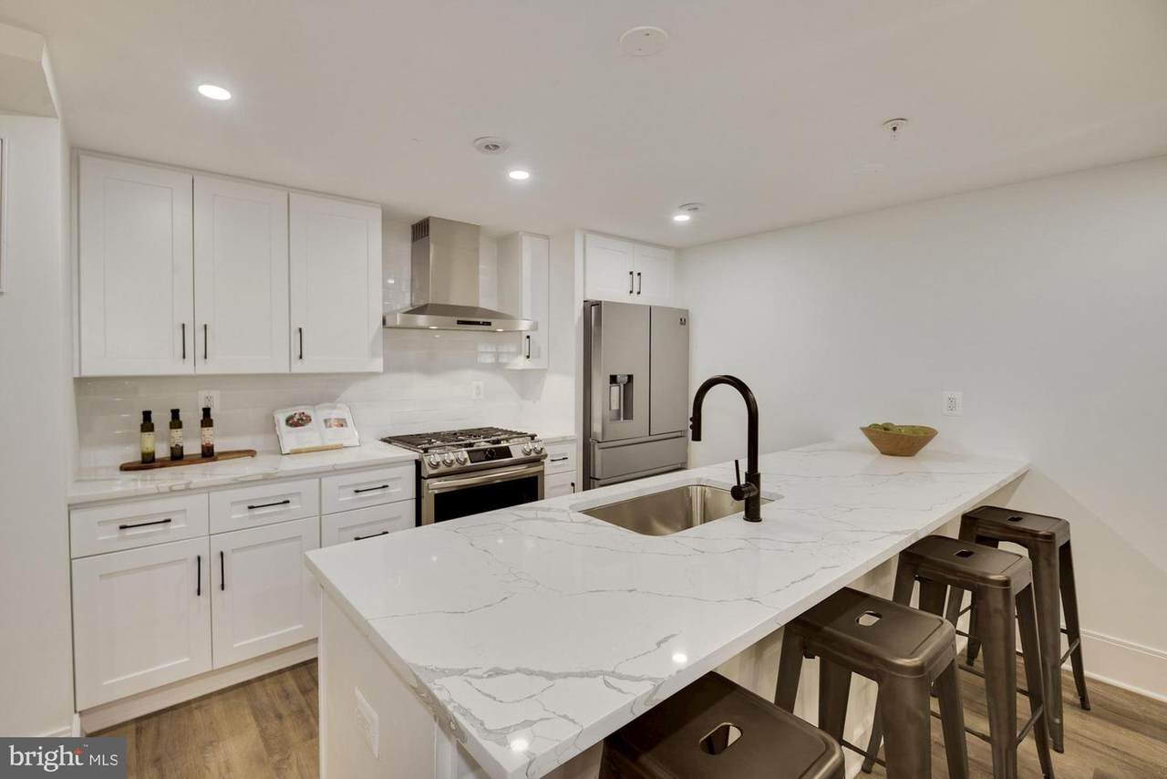 3317 16TH Street - Photo 1