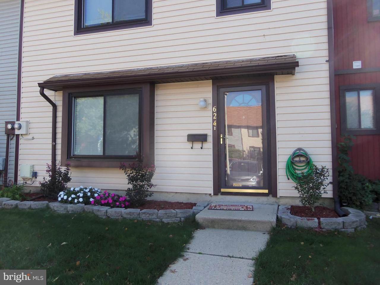 624 Edison Drive - Photo 1