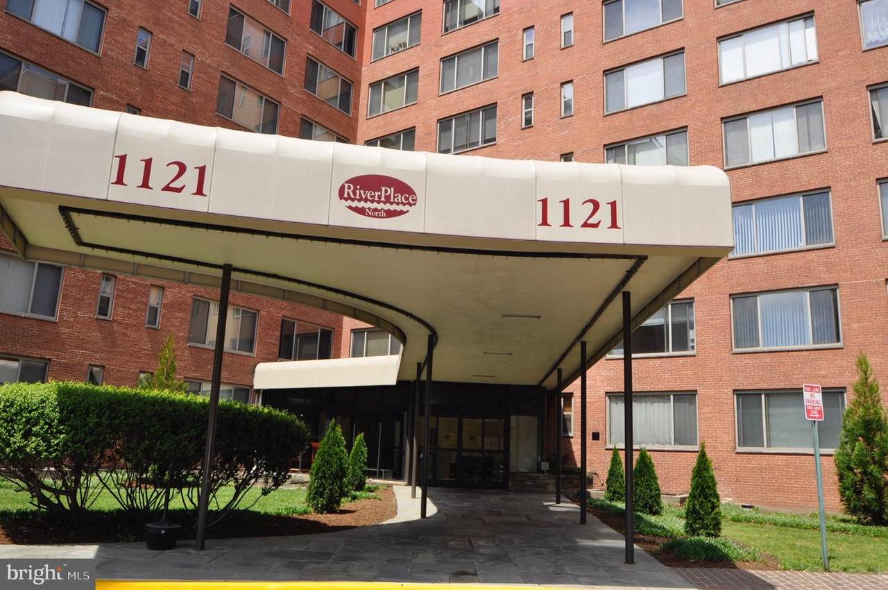 1121 Arlington Boulevard - Photo 1