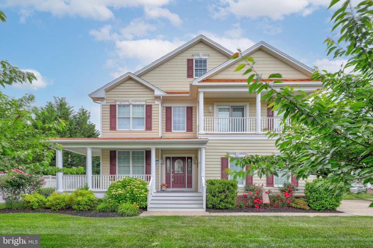 38349 Virginia Drive - Photo 1