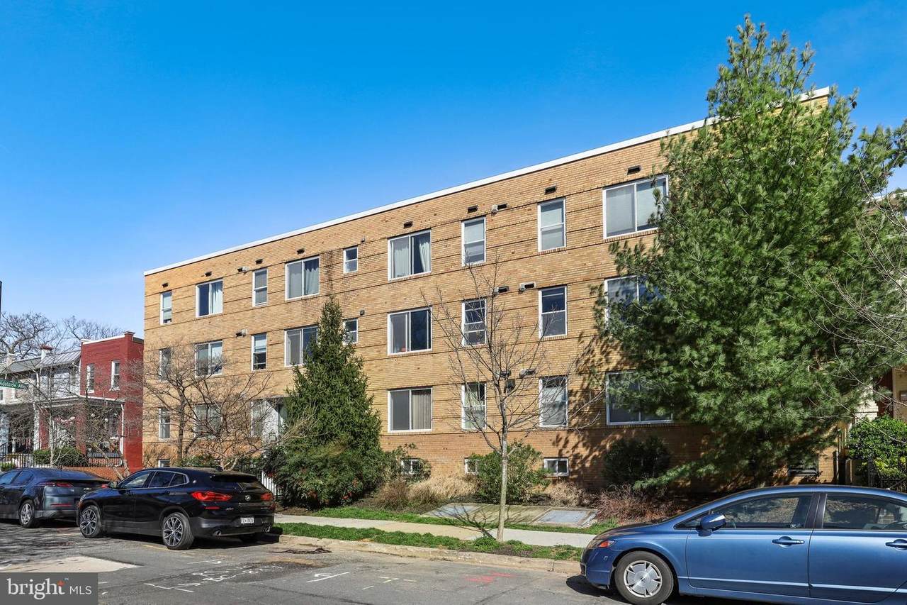 420 16TH Street - Photo 1