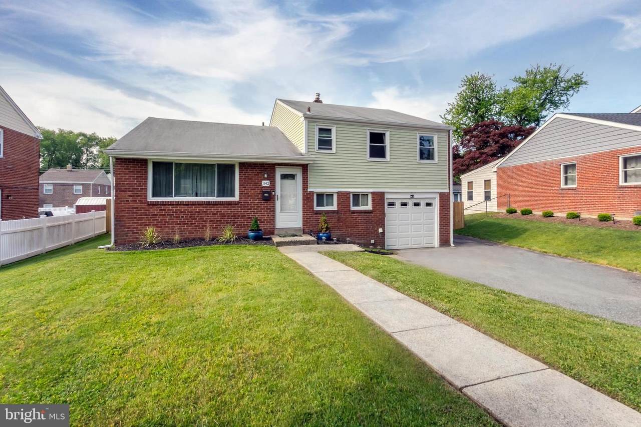 342 Harwicke Road - Photo 1