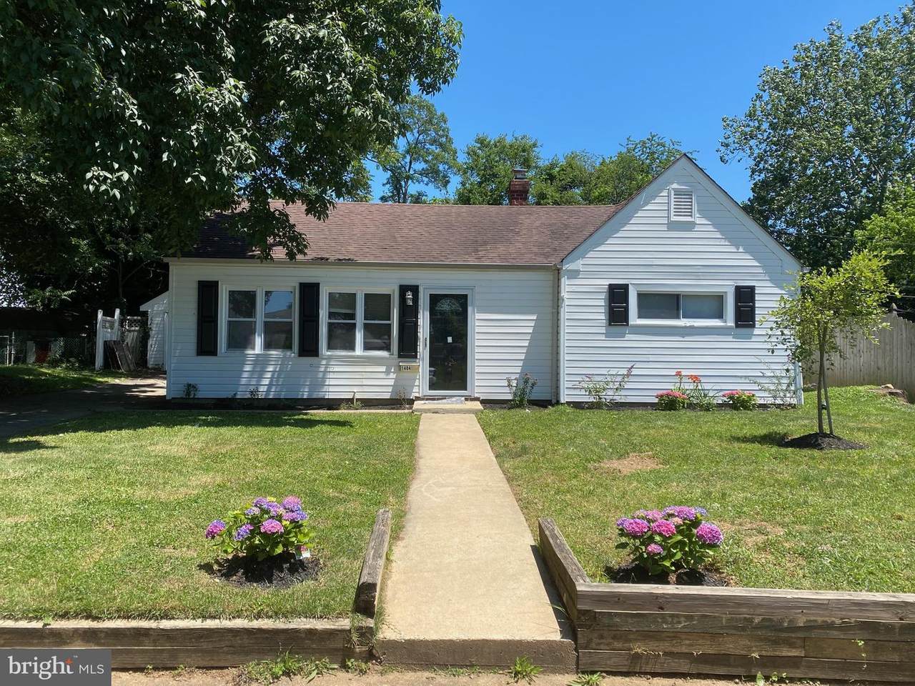 1404 Brook Lane - Photo 1