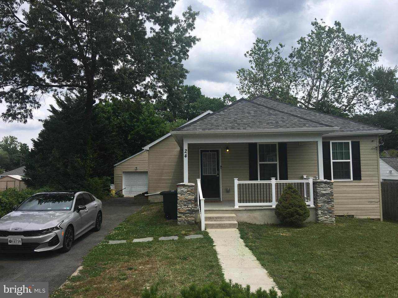 24 Georgia Avenue - Photo 1