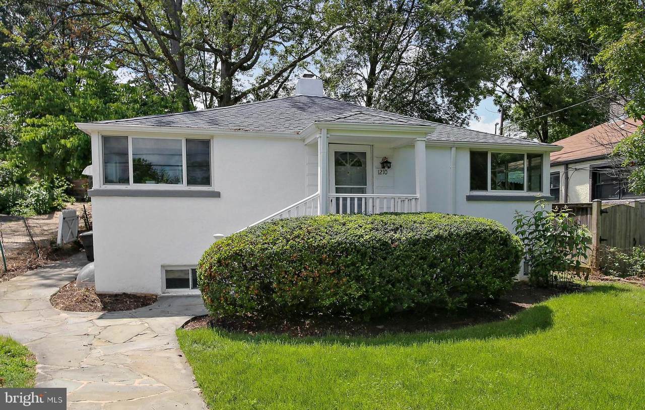 1210 Taylor Street - Photo 1
