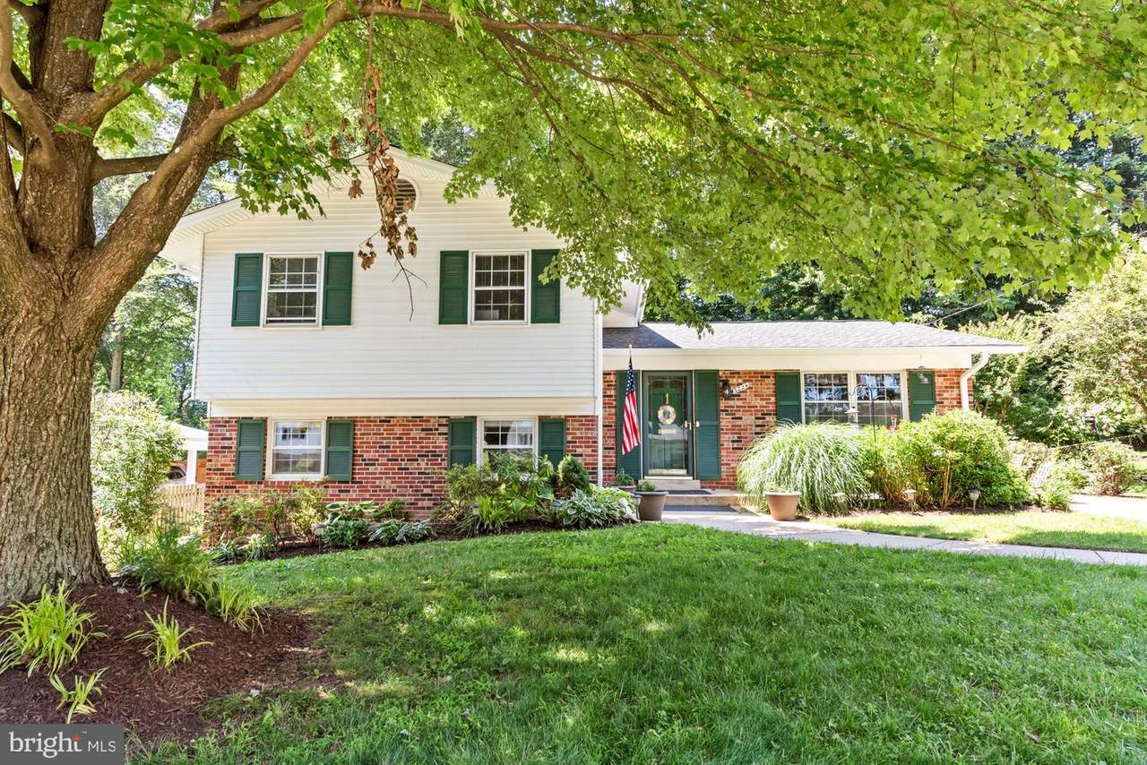 3224 Plantation Parkway - Photo 1