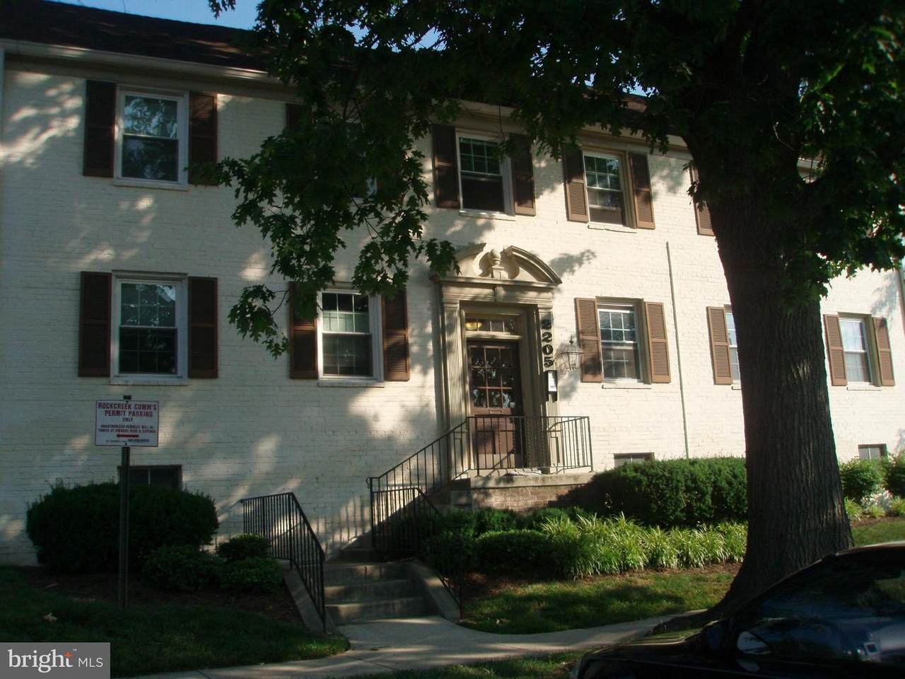 2205 Washington Avenue - Photo 1