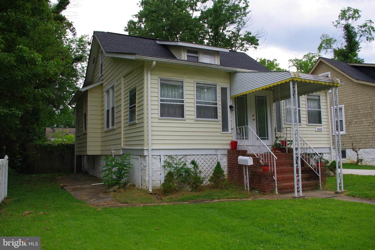 5209 Belleville Avenue - Photo 1