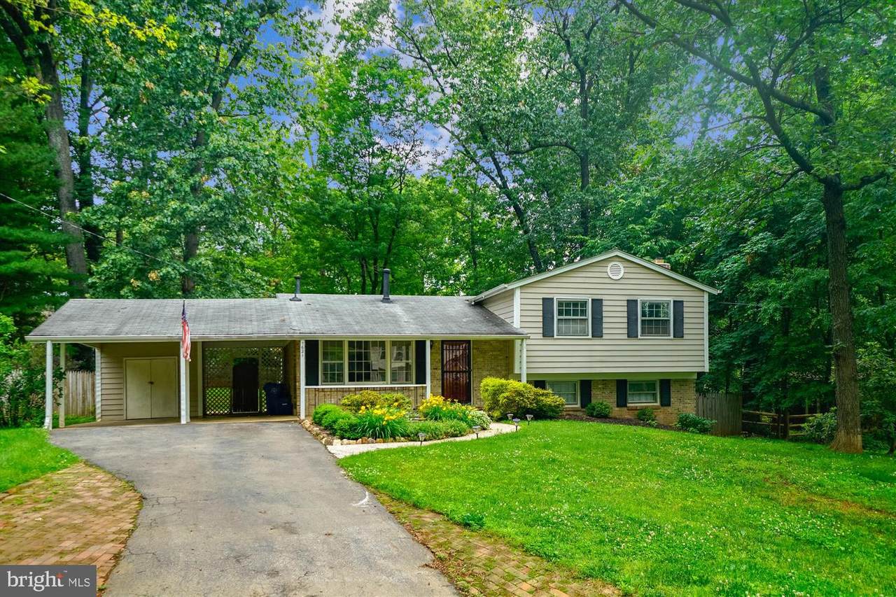 7621 Dew Wood Drive - Photo 1