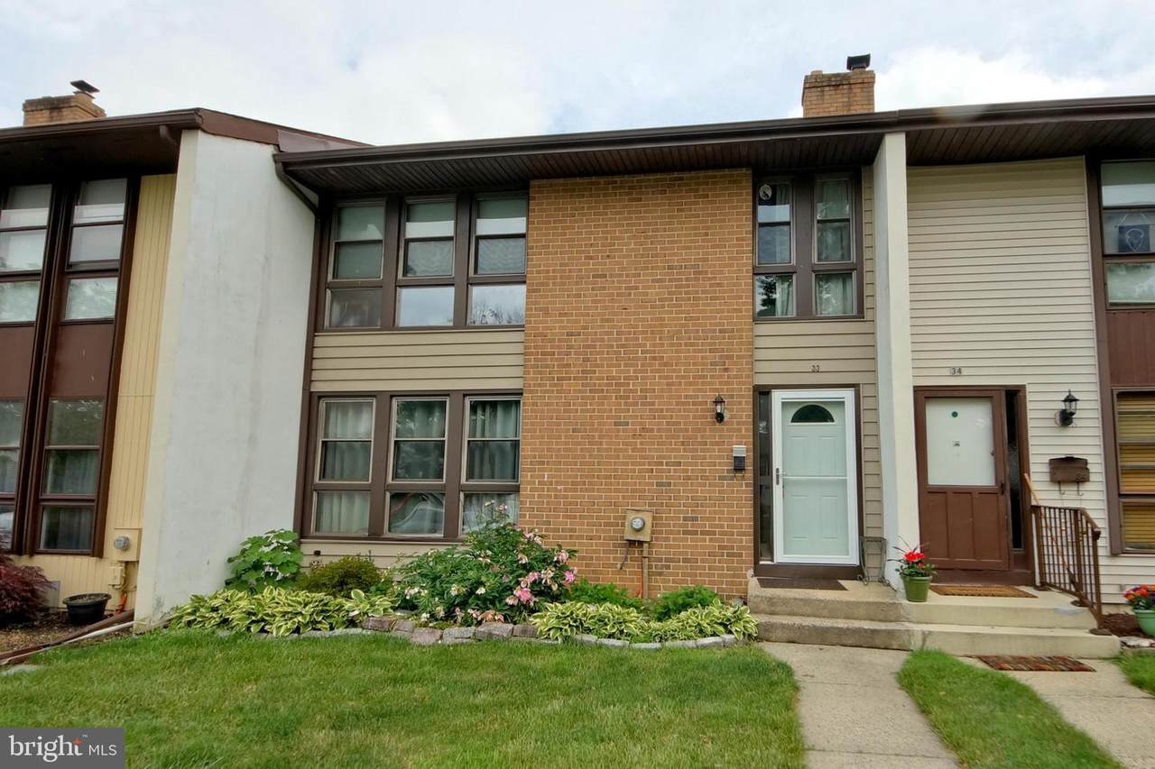 33 Twin Rivers Dr N - Photo 1