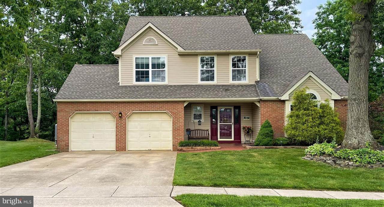 35 Aberdeen Drive - Photo 1