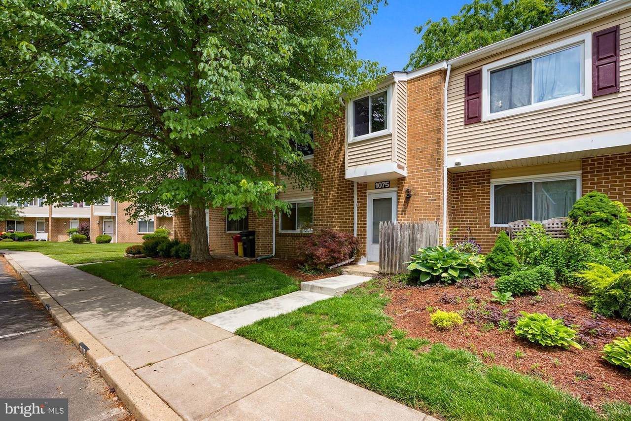 1075 Pendleton Court - Photo 1