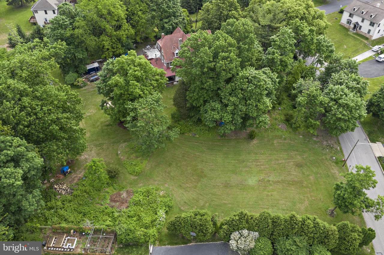 1018 Farm Lane - Photo 1