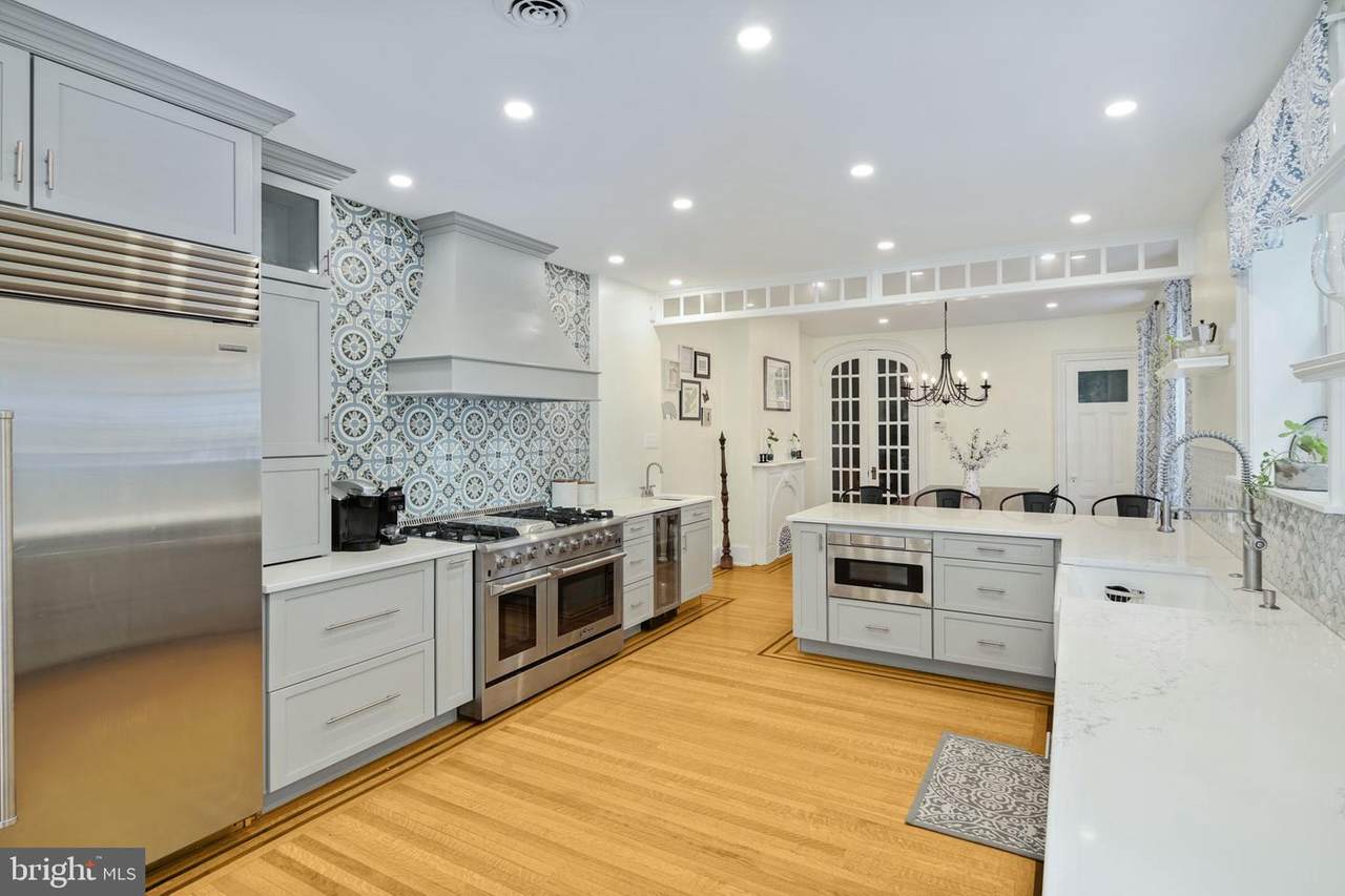 618 17TH Street - Photo 1