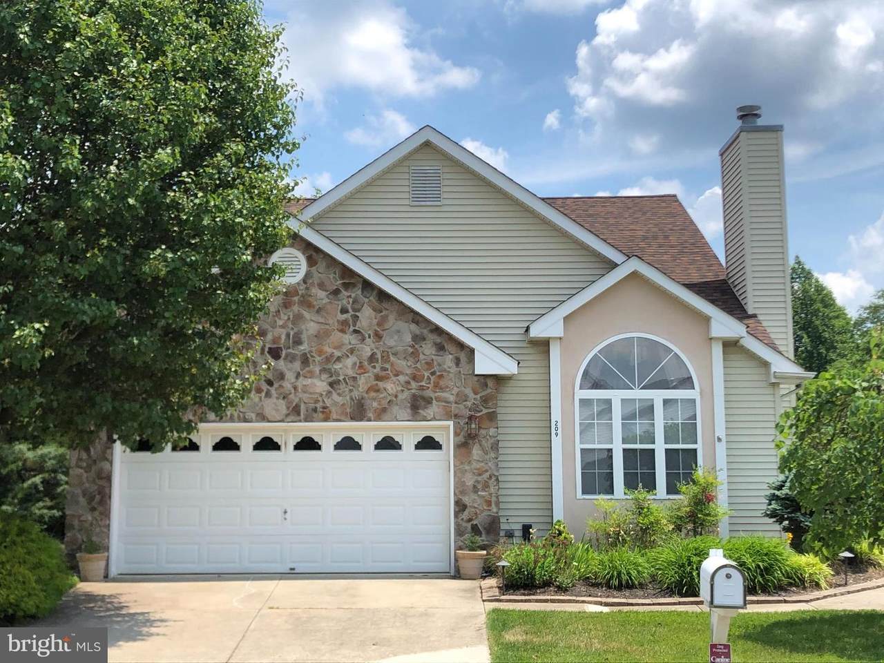 209 Trinidad Boulevard - Photo 1