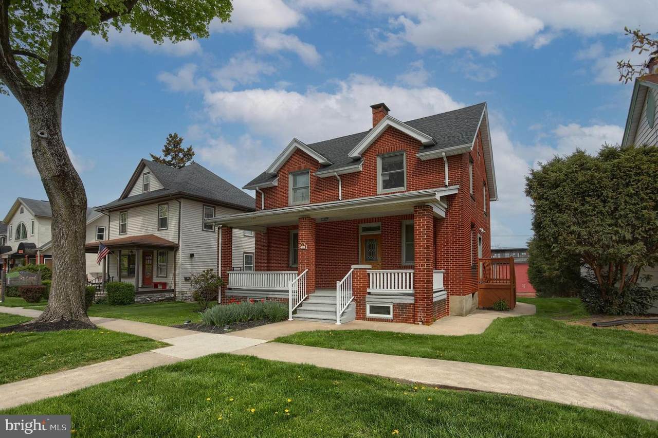 421 Chocolate Avenue - Photo 1