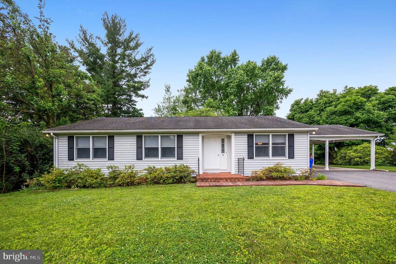 8 Linden Boulevard - Photo 1
