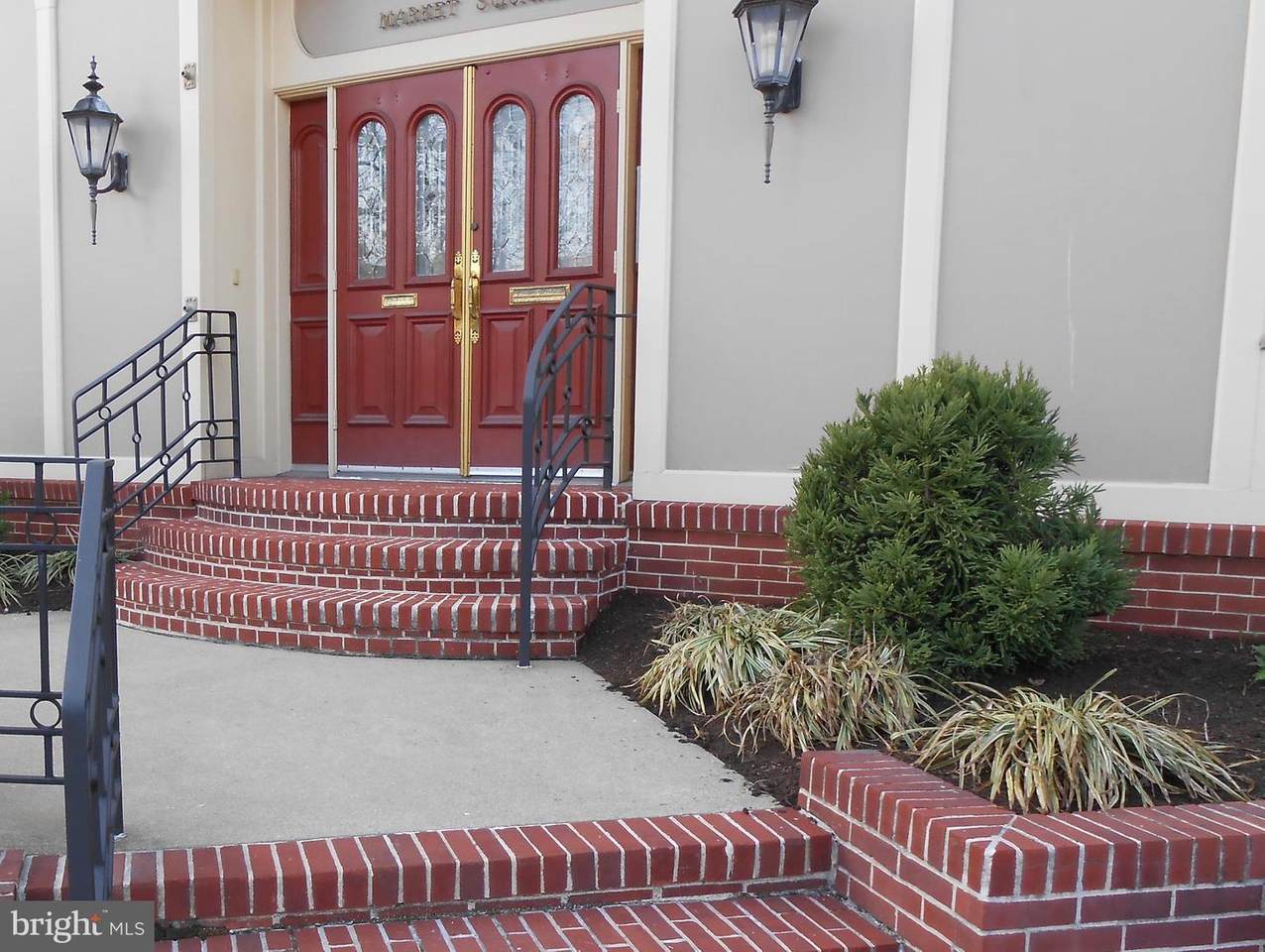 26 Market Square - Photo 1