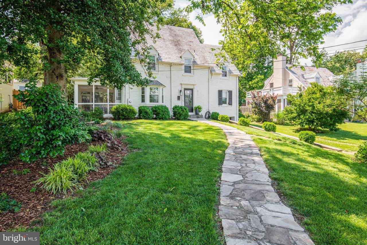 6022 Fort Hunt Road - Photo 1