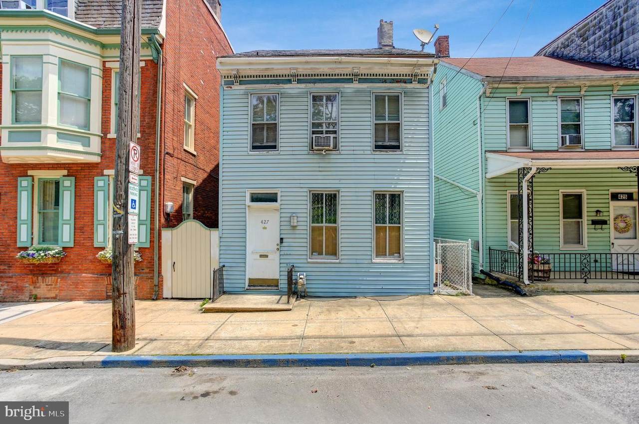 427 Newberry Street - Photo 1