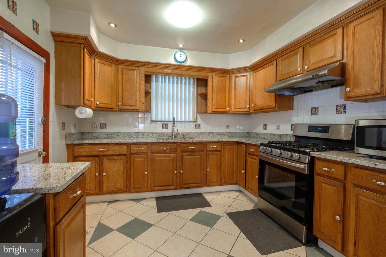 718 Mifflin Street - Photo 1