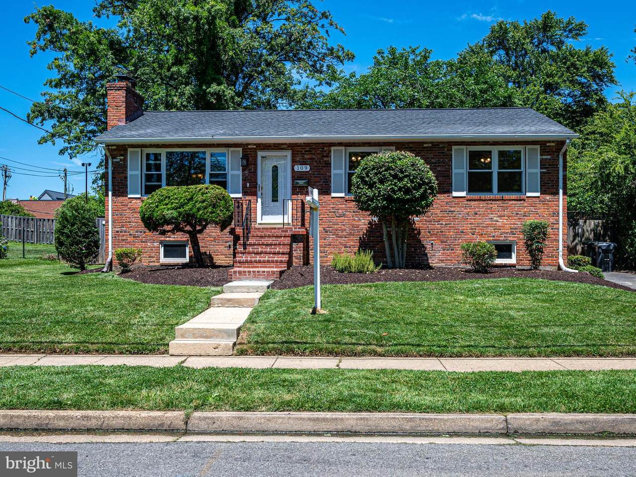 109 Falls Avenue - Photo 1