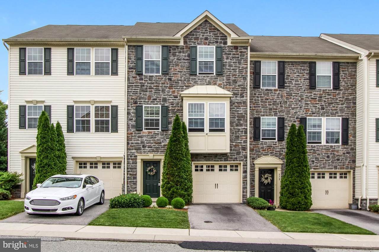976 Stonehaven Way - Photo 1