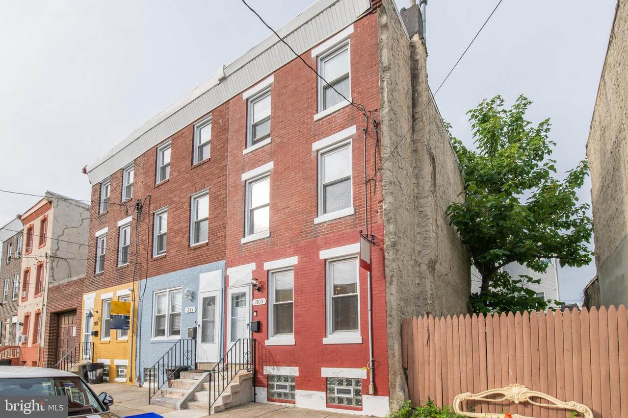 1915 Albert Street - Photo 1