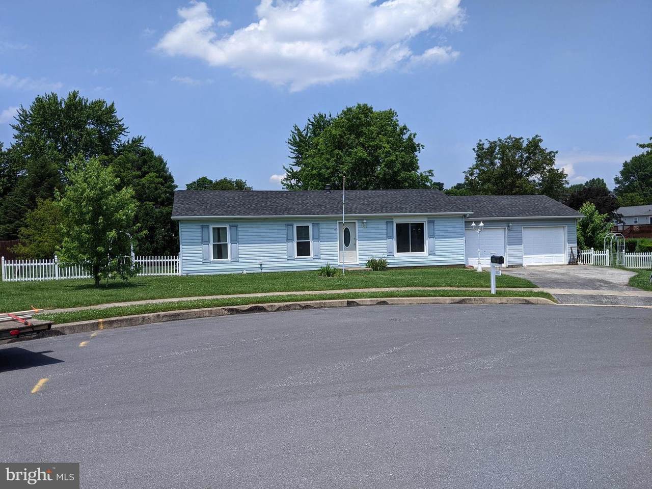 265 Robin Ann Court - Photo 1