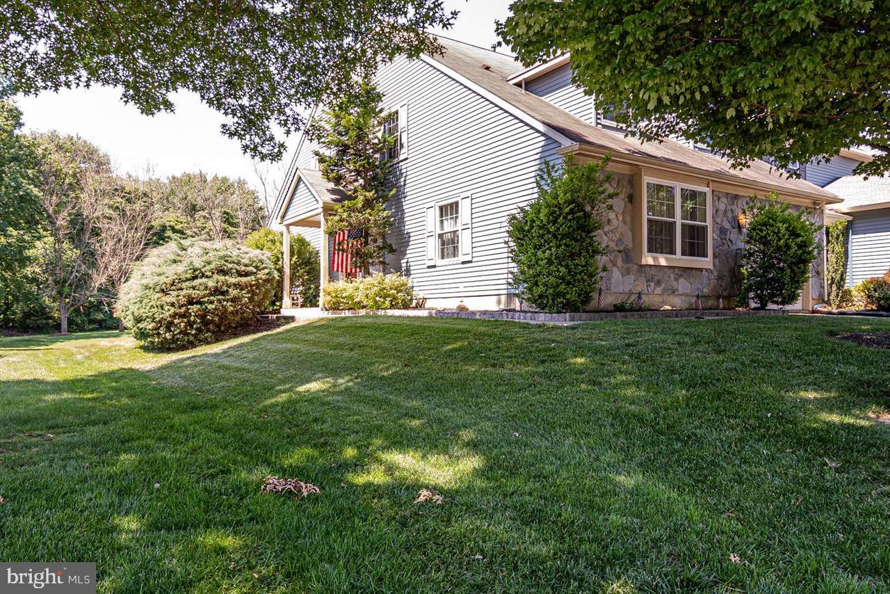 126 Lamplighter Court - Photo 1