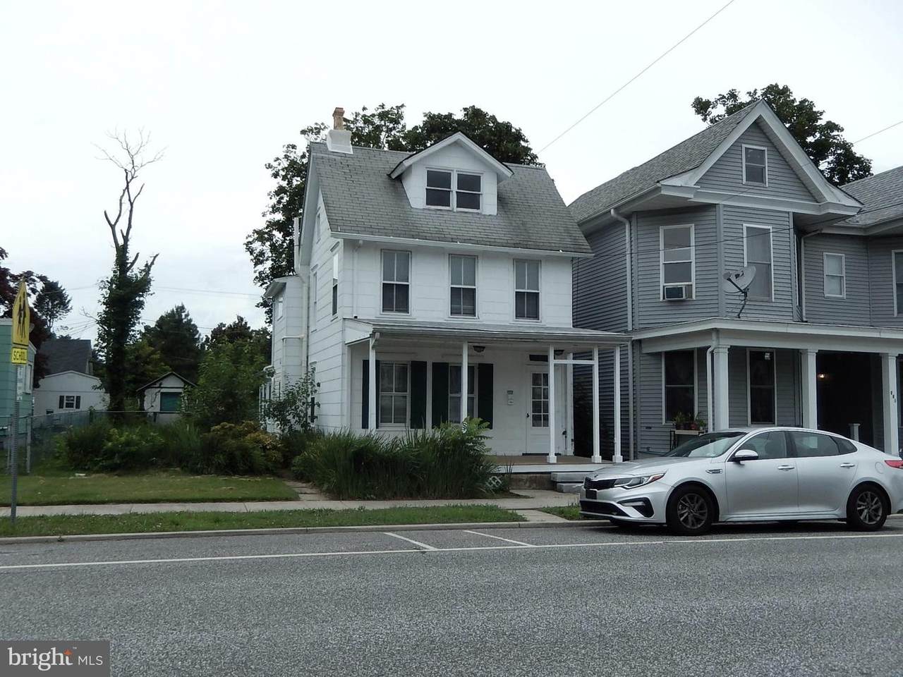 433 Main Street - Photo 1