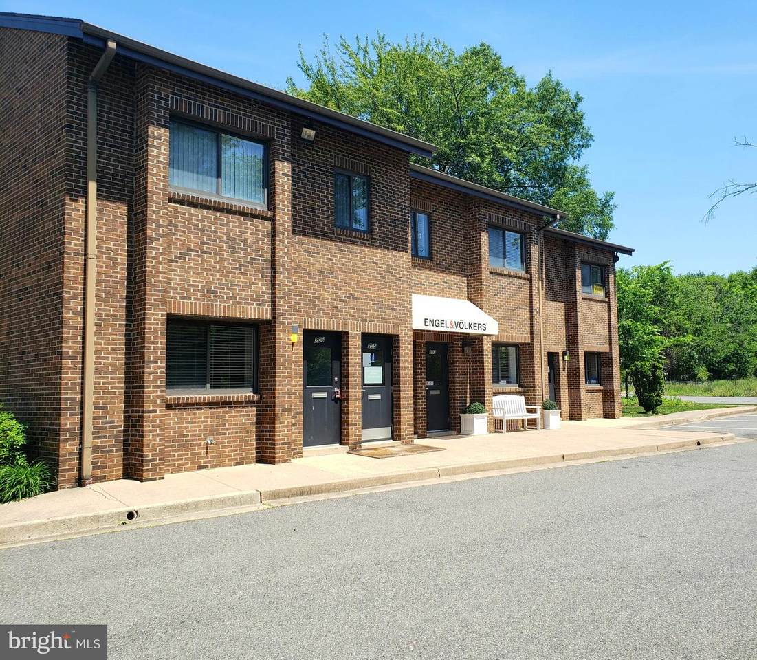 404 Pine Street - Photo 1
