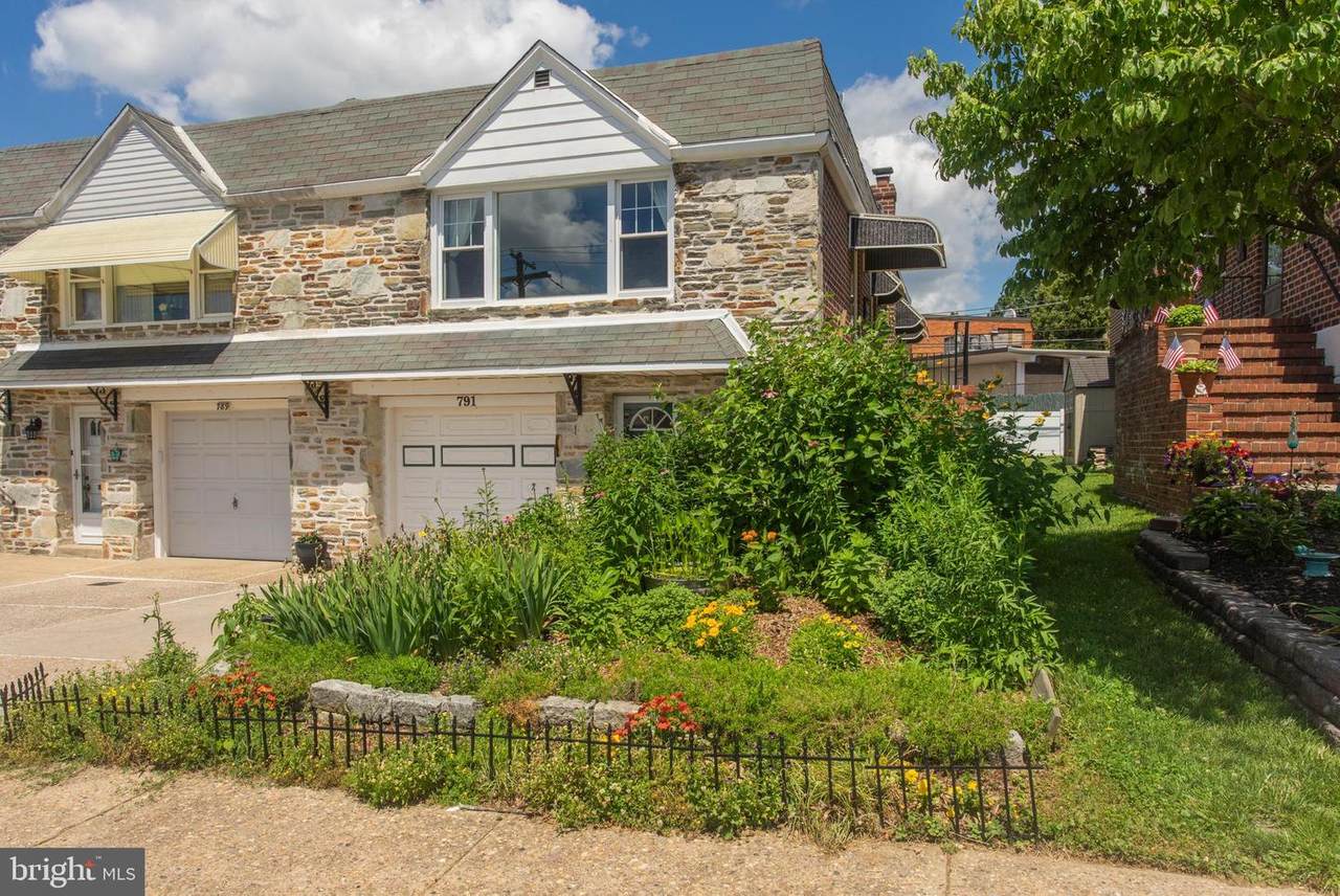791 Cinnaminson Street - Photo 1