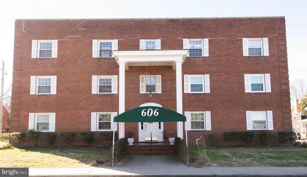 606 Water Street - Photo 1