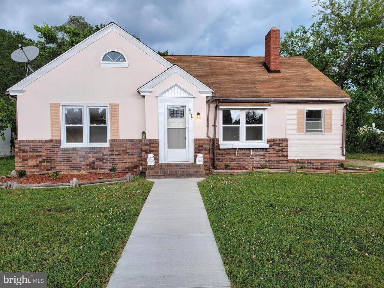 8437 Nylon Avenue - Photo 1