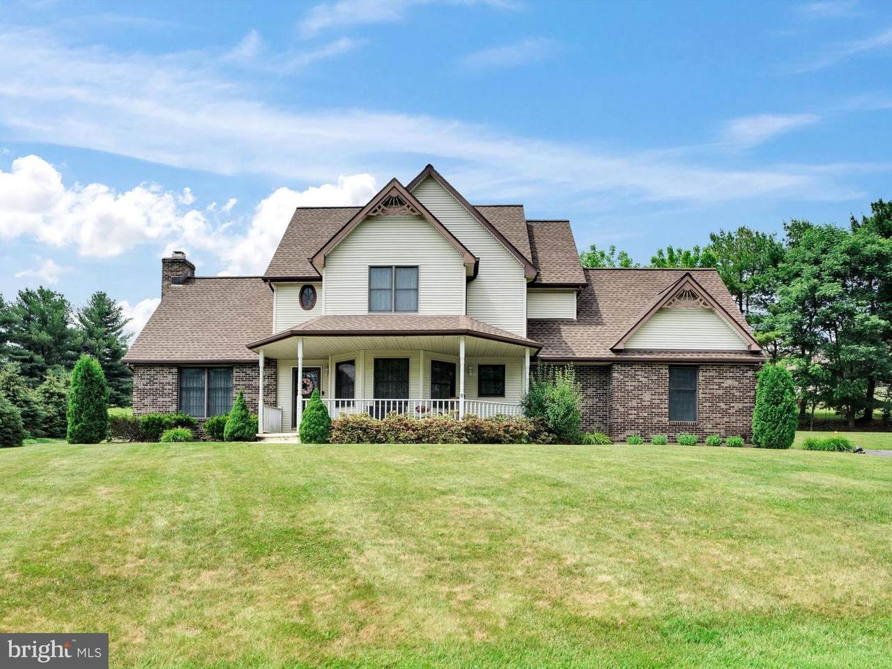 1035 Willow Drive - Photo 1