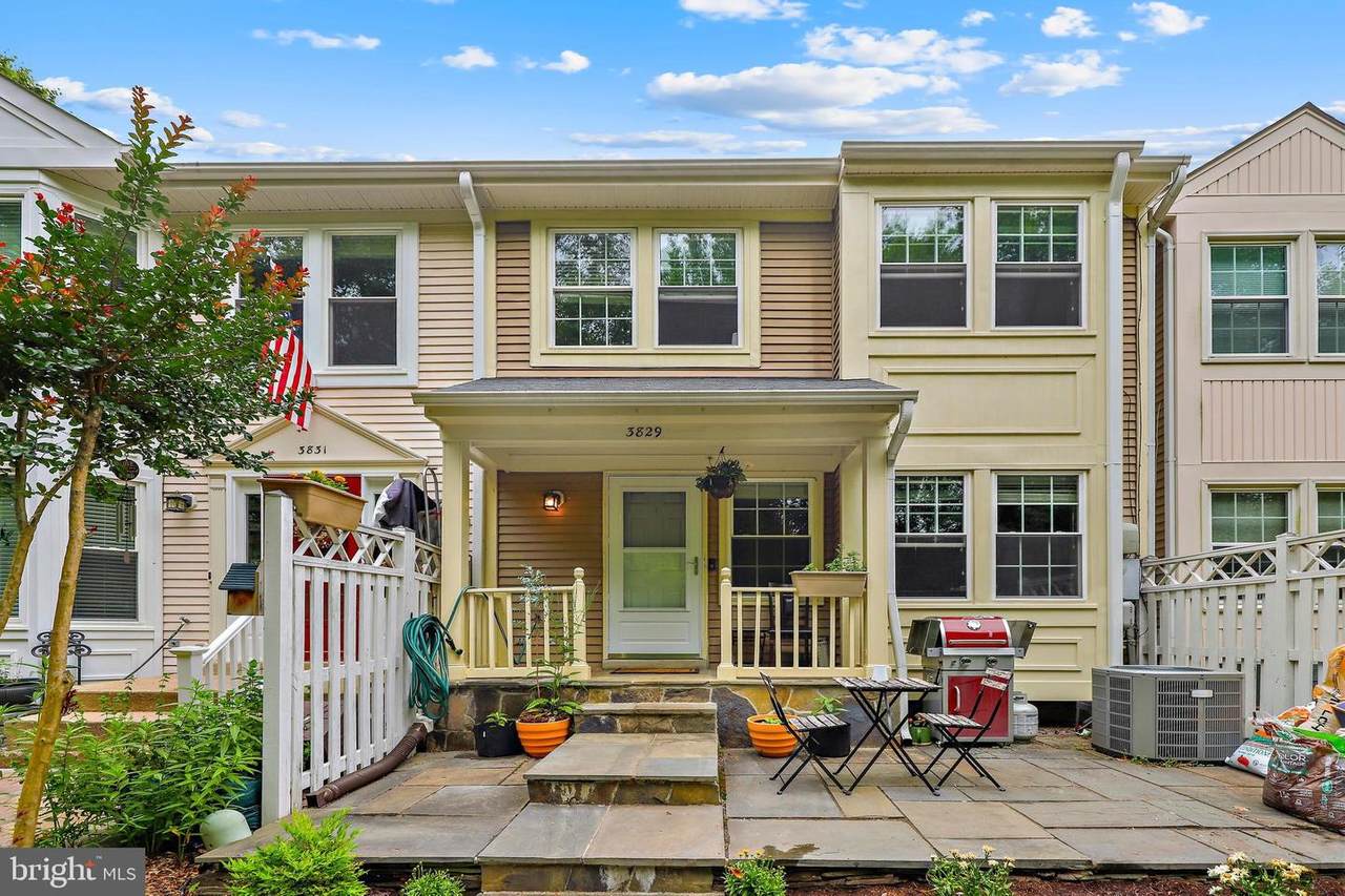 3829 Salemway Court - Photo 1