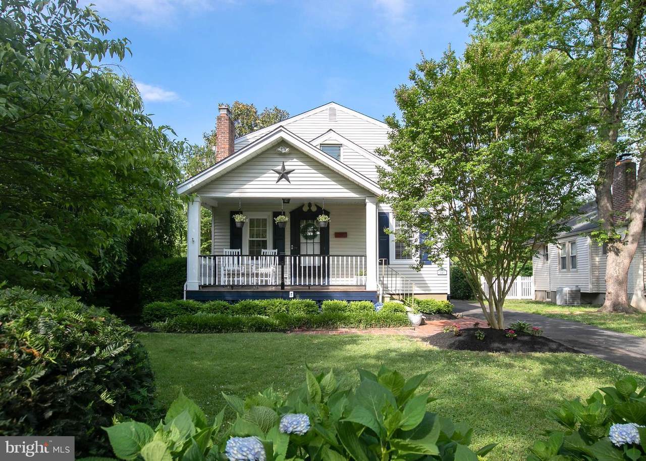 241 Burrwood Avenue - Photo 1