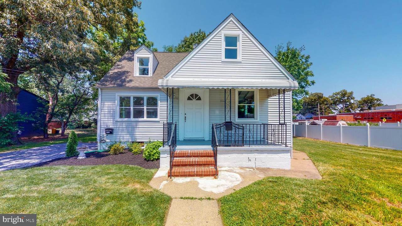 204 5TH Avenue - Photo 1