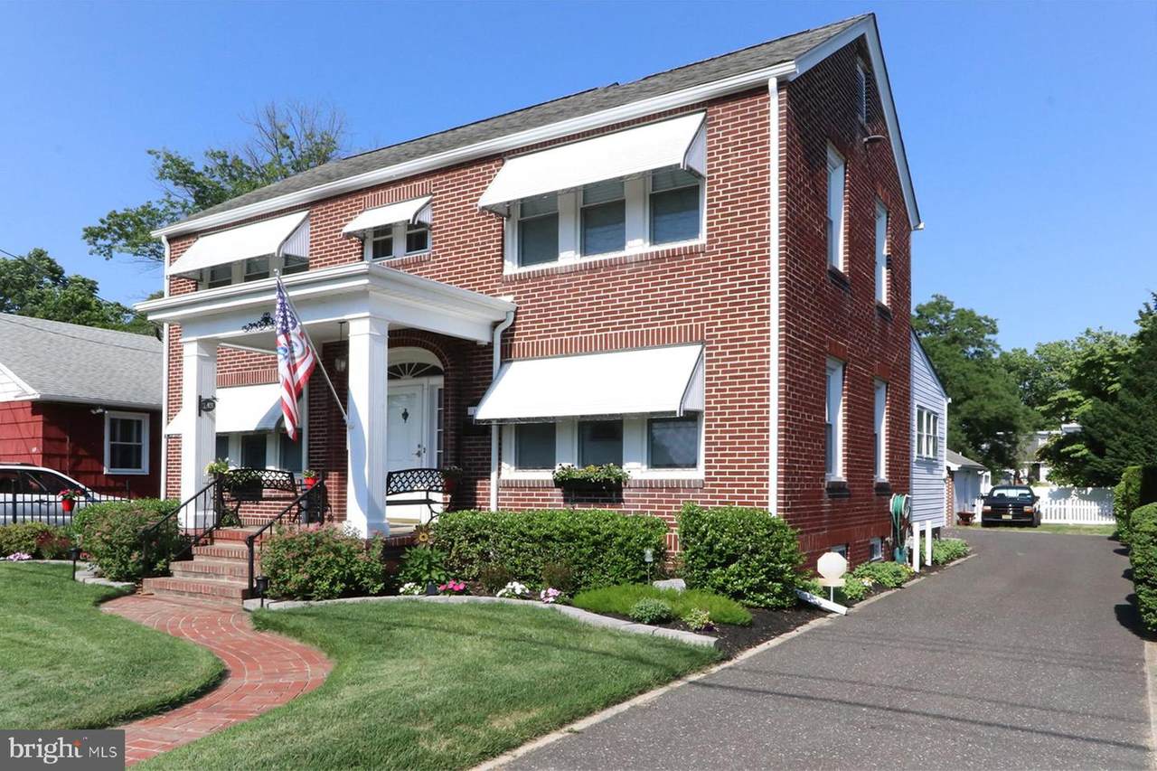 17 Victory Avenue - Photo 1