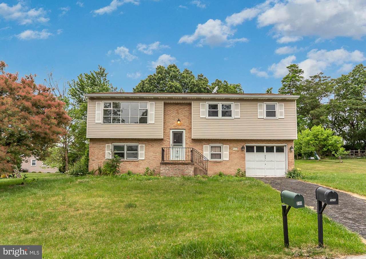 323 Lafayette Drive - Photo 1