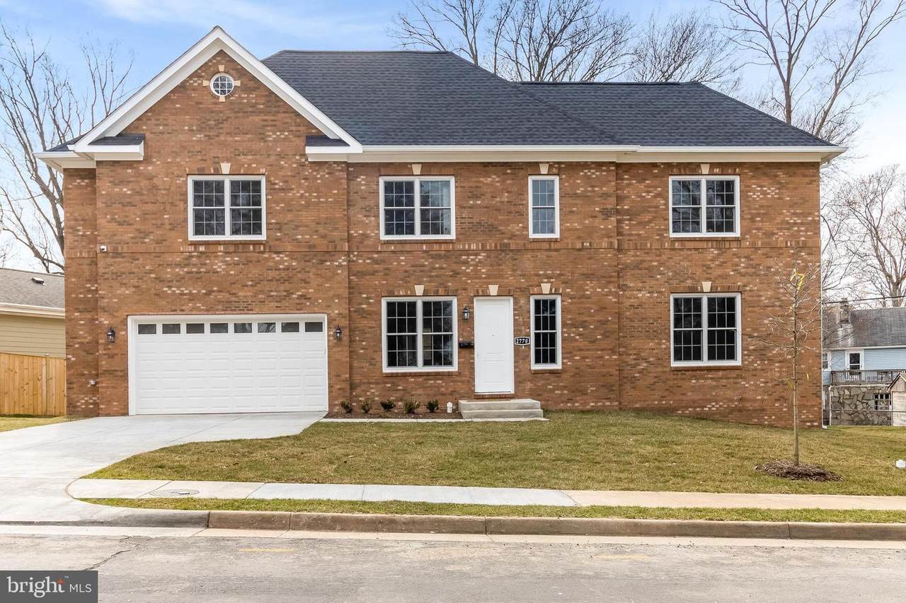 2770 Winchester Way - Photo 1
