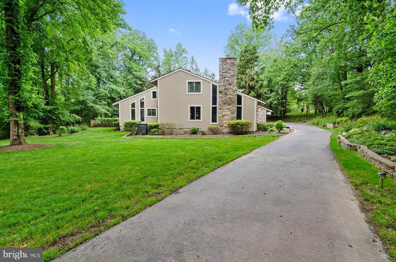 12 Roland Court - Photo 1
